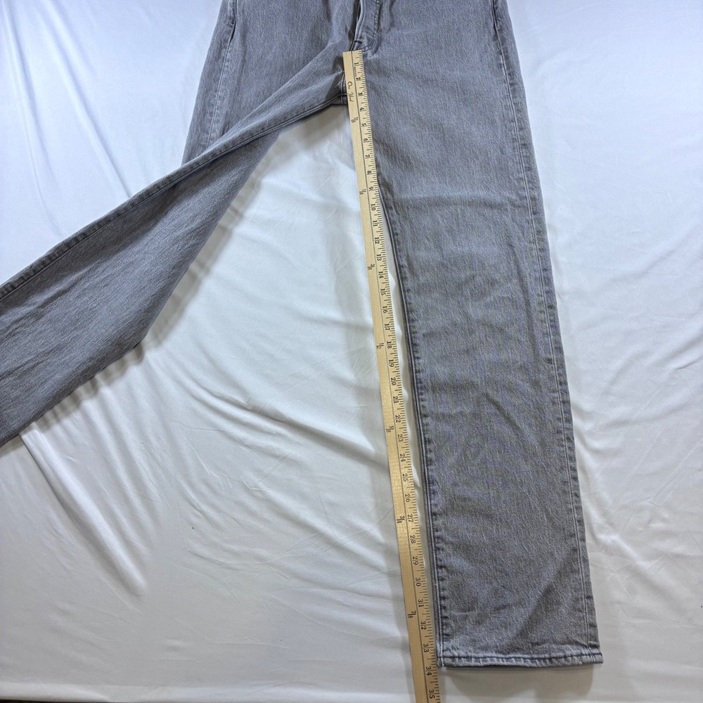 Levis 501 Original Fit Grey Denim Jeans Mens 32x34 Button Fly 00501-2370 - Picture 6 of 8